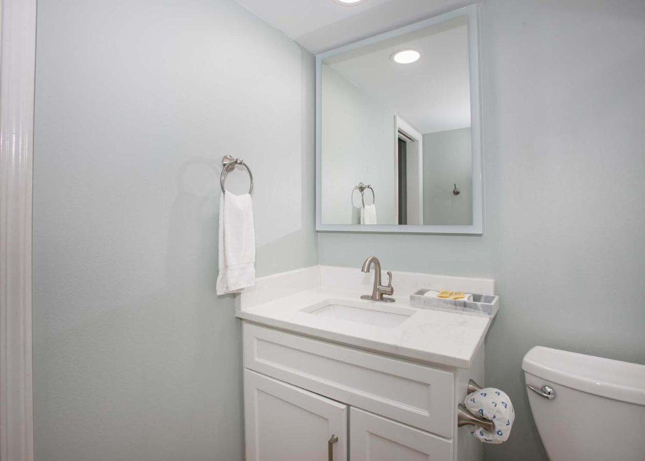 Clearwater 1c By Albvr - Beautiful Beachfront Views! Great Location! * Gulf Shores