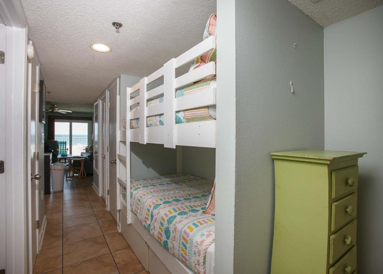Clearwater 1c By Albvr - Beautiful Beachfront Views! Great Location! Holiday home